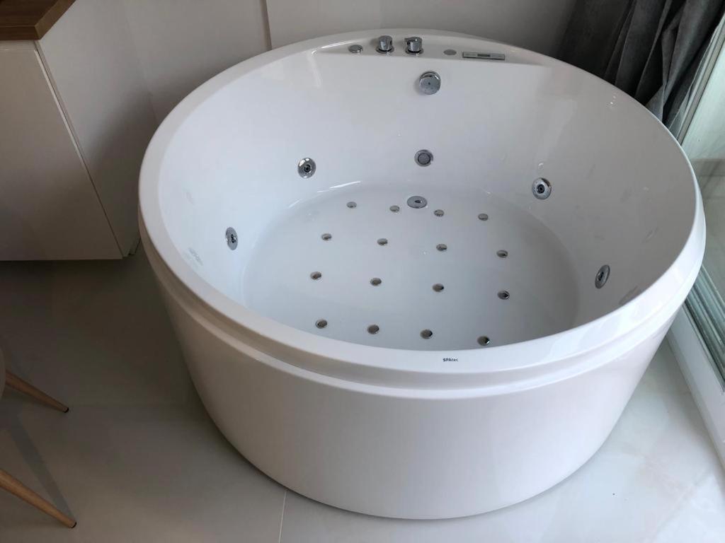 Suite Playamar Con Jacuzzi Torremolinos Eksteriør billede